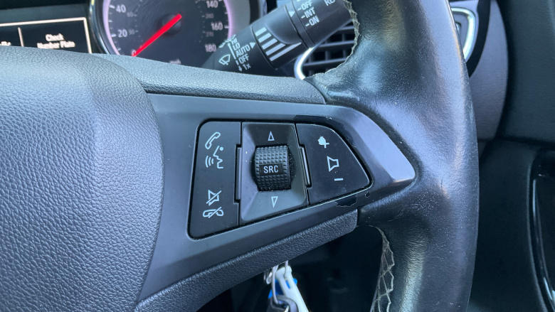 Vauxhall Astra 1.4i 16V SRi 5dr Petrol Hatchback